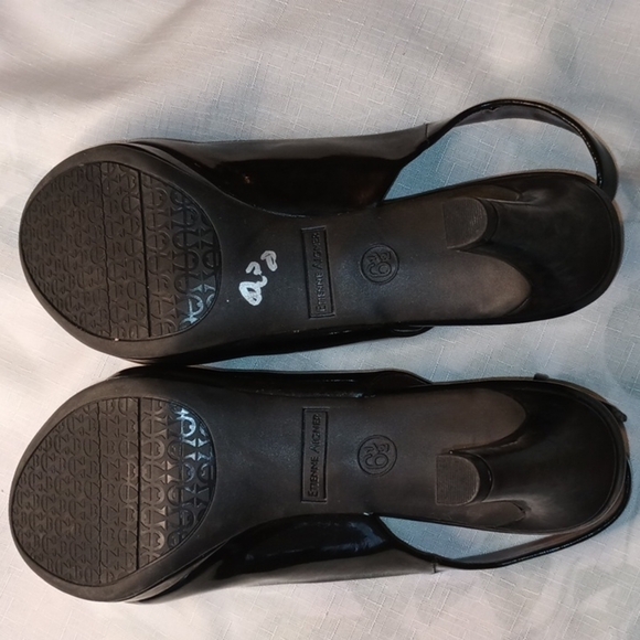 NWOT. Aigner patent slingbacks 6.5 - Picture 5 of 5